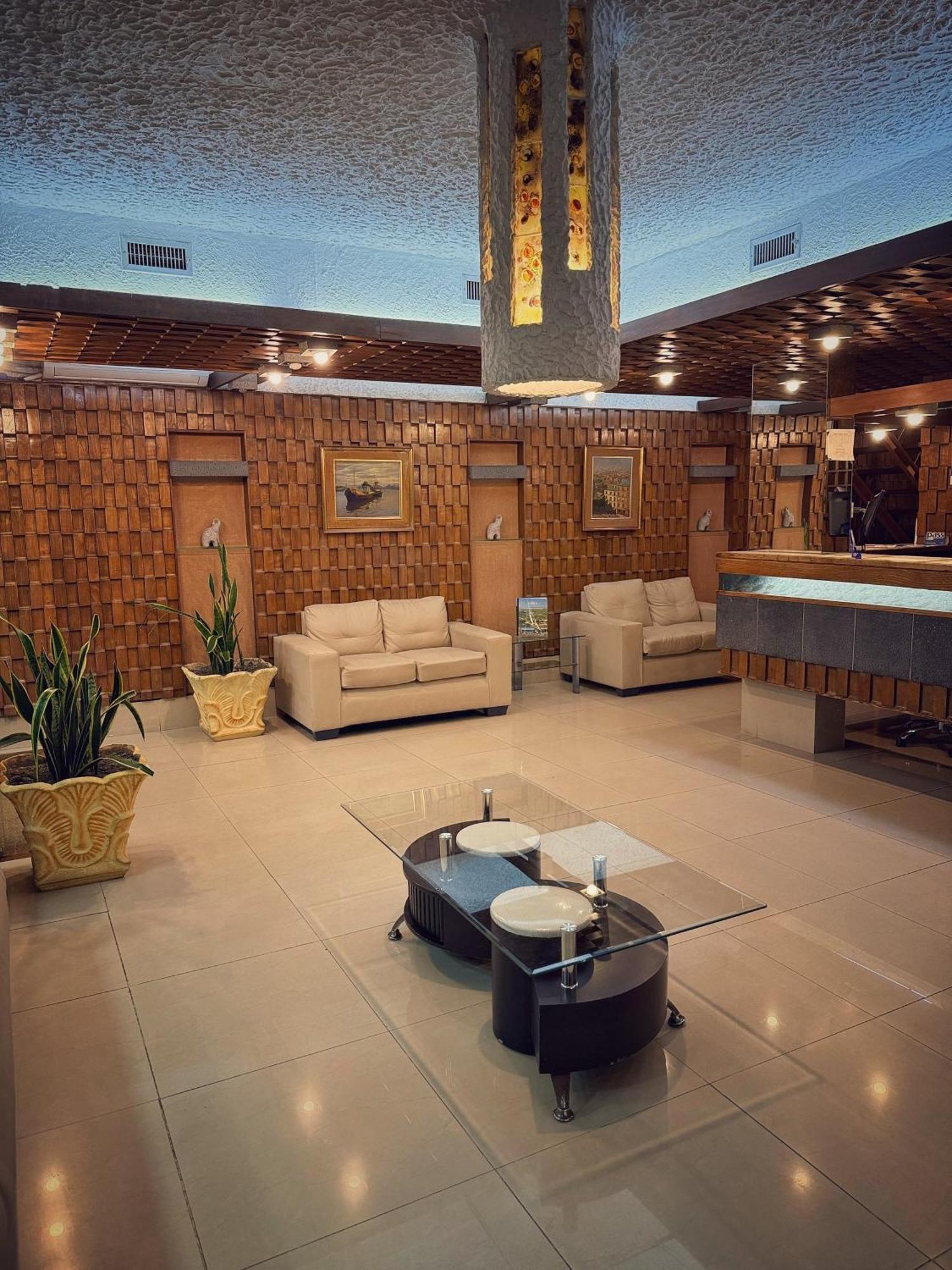 Punta Del Este Shelton Hotel מראה חיצוני תמונה